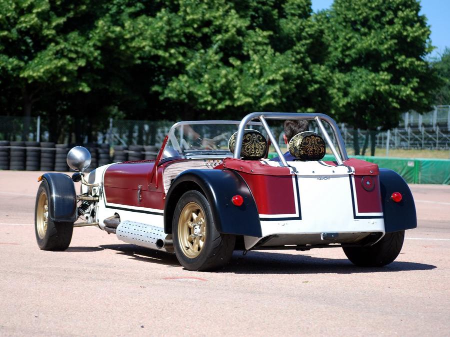  Caterham Seven Superlight by Aznom 2009 года  (фото 18 из 30)
